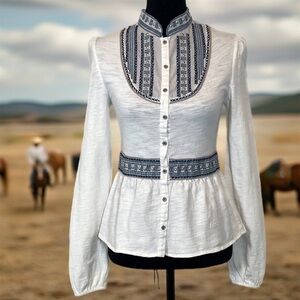 Sweet by Miss Me White & Blue Embroidered Mandarin Neck Long Sleeve Tunic Size M